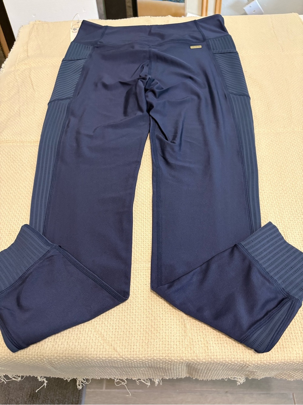 Brand NEW With Tags! Alala Women’s Mirage Tight in a Rich Navy!